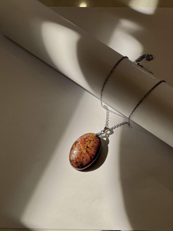 گردنبند سنگ عقیق شجر پاییزی